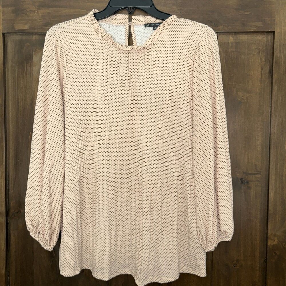 E374 Adrianna Papell Womens Top Size M Pink  & Black Polka Dot Long Sleeve
